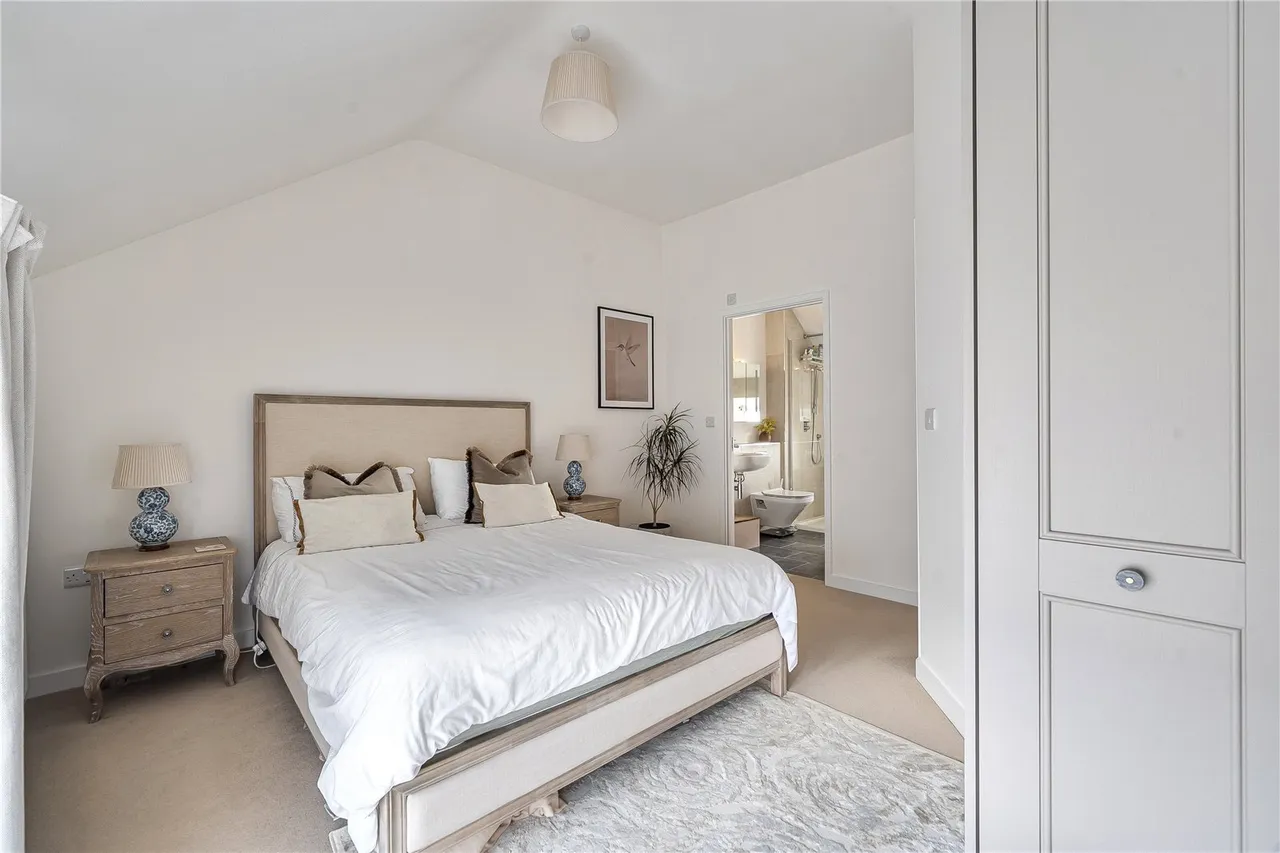4 Old Farm Walk, Merriott, Somerset, TA16 5AB, photo 10