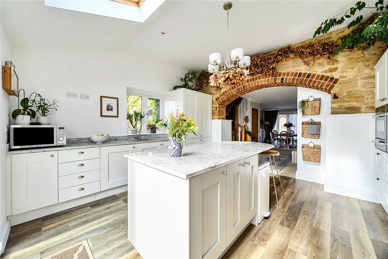 4 Old Farm Walk, Merriott, Somerset, TA16 5AB, photo 3