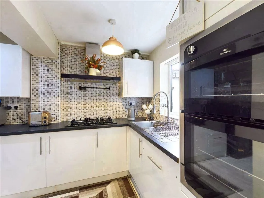 Eastholme Drive, Manchester, Greater Manchester, M19, photo 12