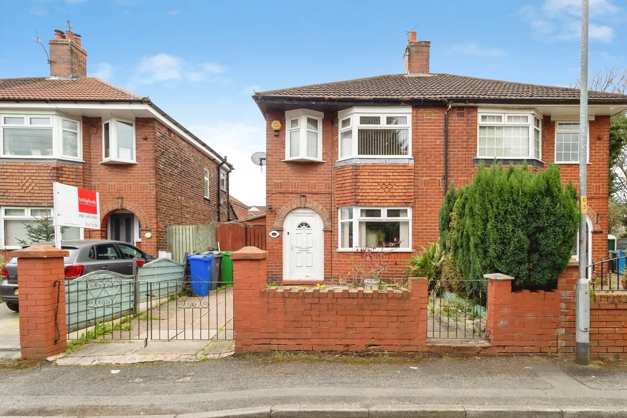 3 bed house for sale — Eastholme Drive, Manchester, Greater Manchester, M19