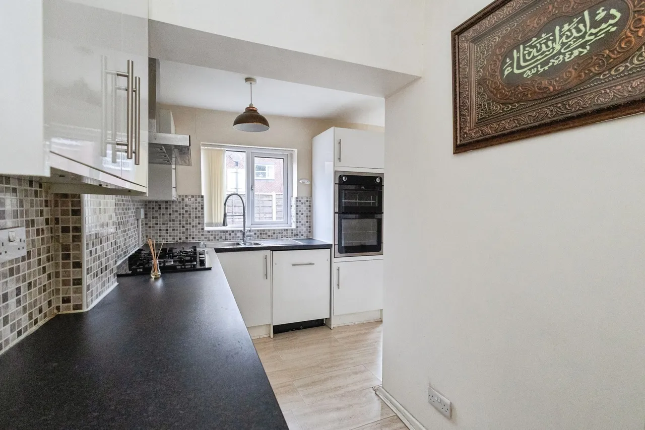 Eastholme Drive, Manchester, Greater Manchester, M19, photo 6