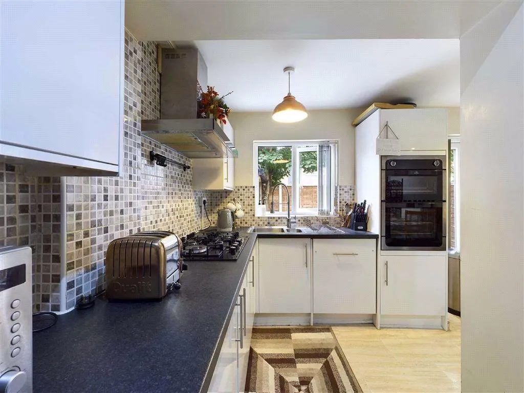 Eastholme Drive, Manchester, Greater Manchester, M19, photo 2