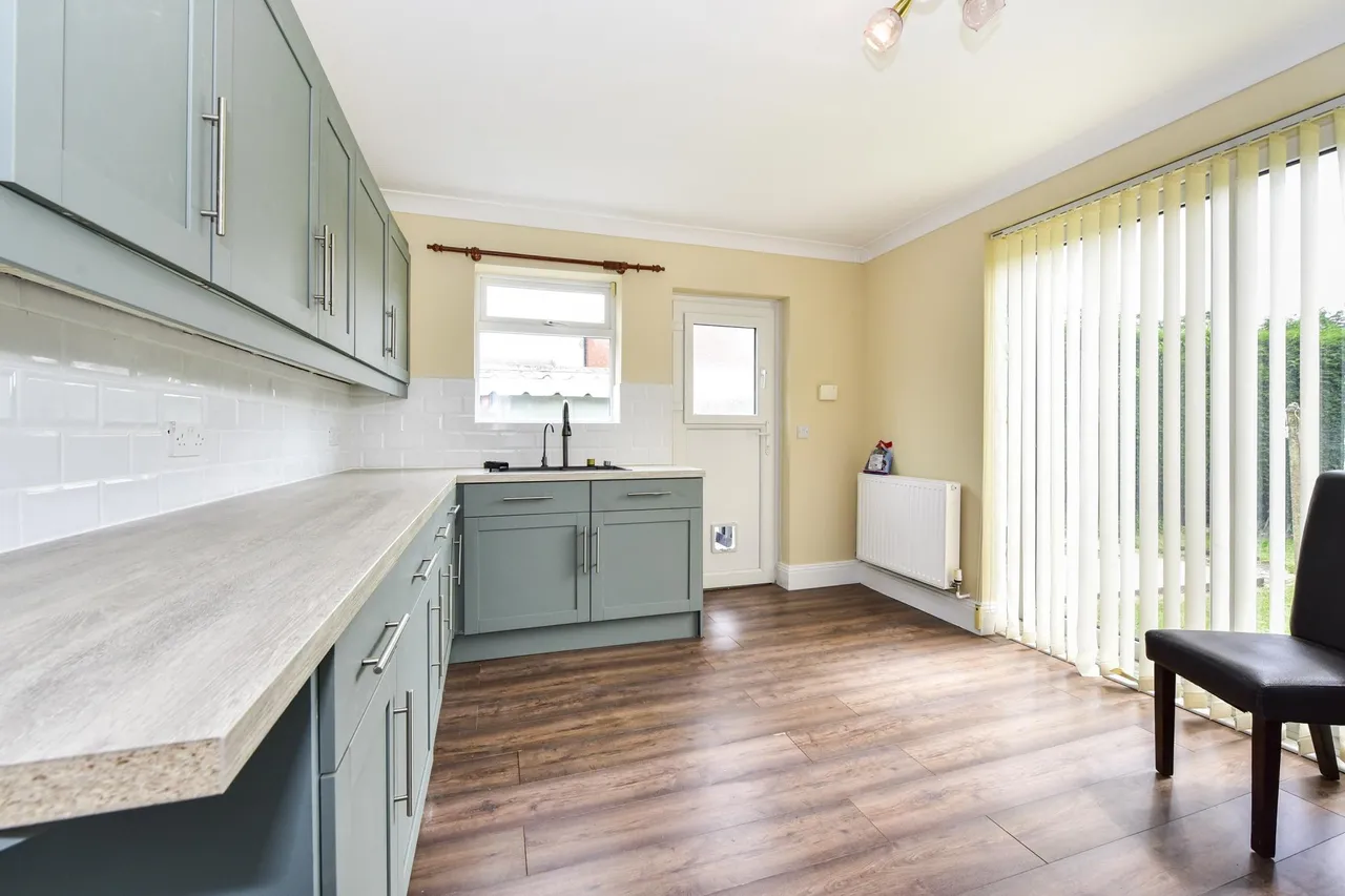 High Street, Thurnscoe, S63, photo 9