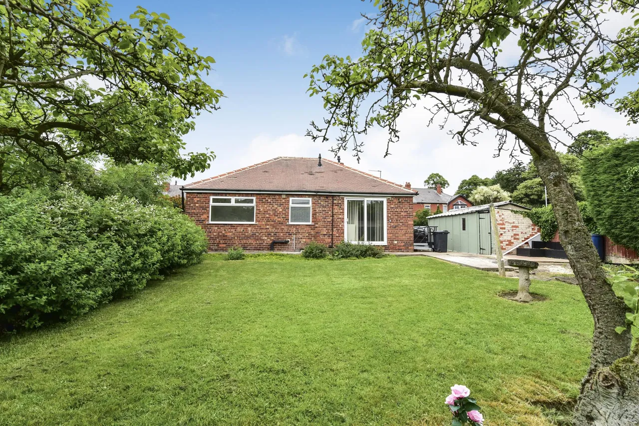High Street, Thurnscoe, S63, photo 22