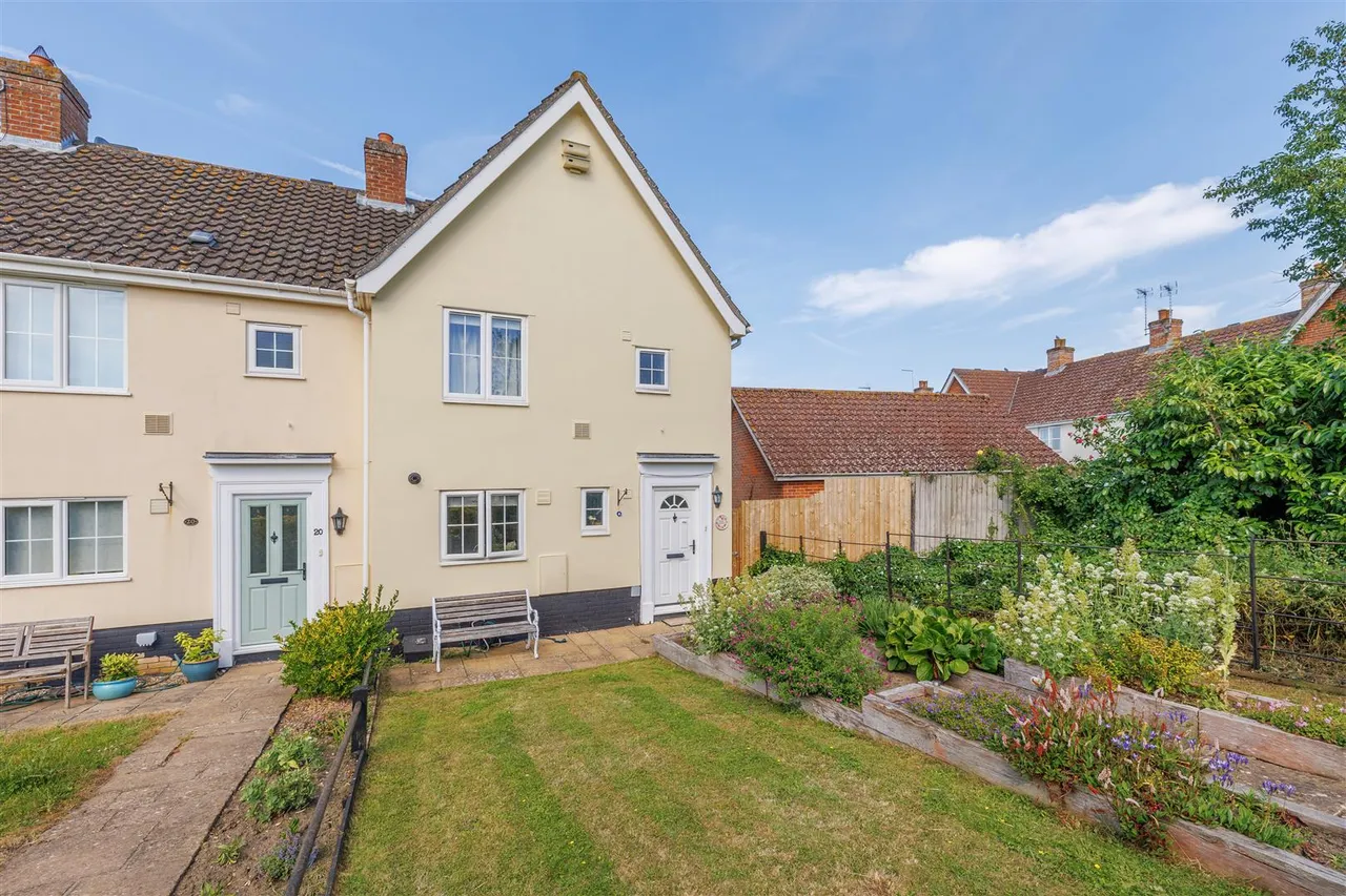 3 bed house for sale, Roman Way, Halesworth, IP19