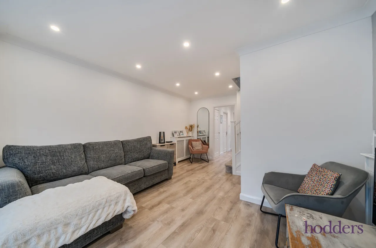 Warwick Deeping, Ottershaw, KT16, photo 7
