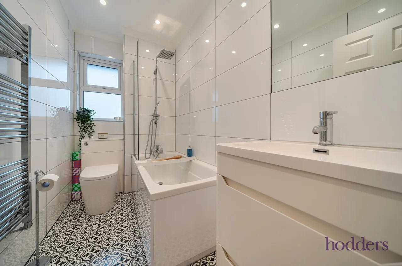 Warwick Deeping, Ottershaw, KT16, photo 20