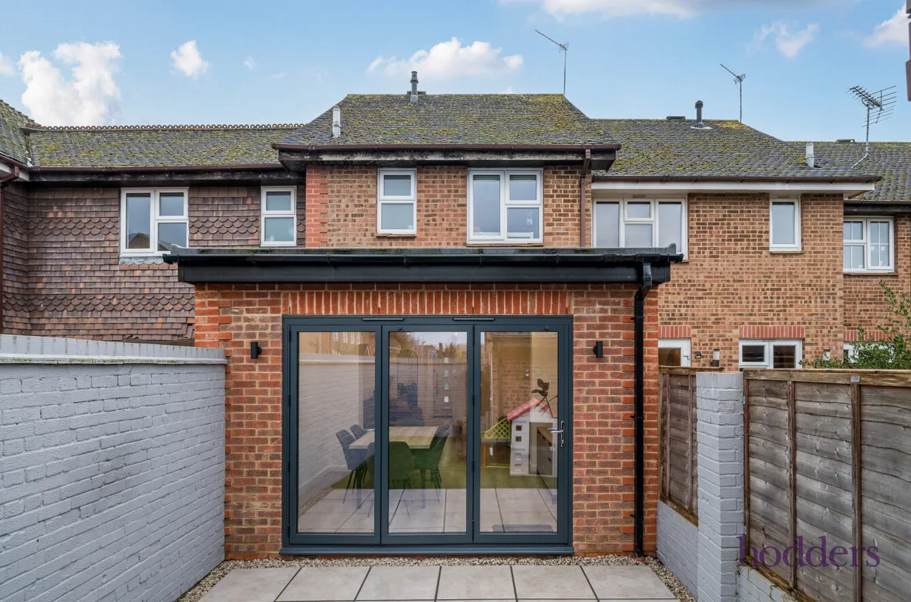 Warwick Deeping, Ottershaw, KT16, photo 21