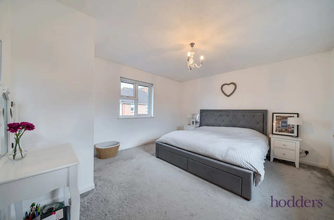 Warwick Deeping, Ottershaw, KT16, photo 6