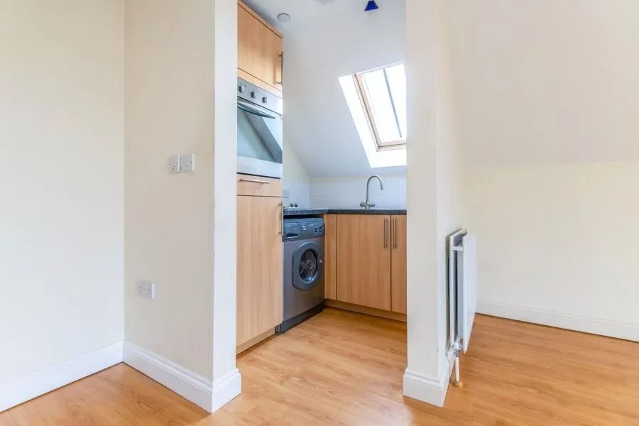 Springfield Road, Horsham, RH12, photo 5