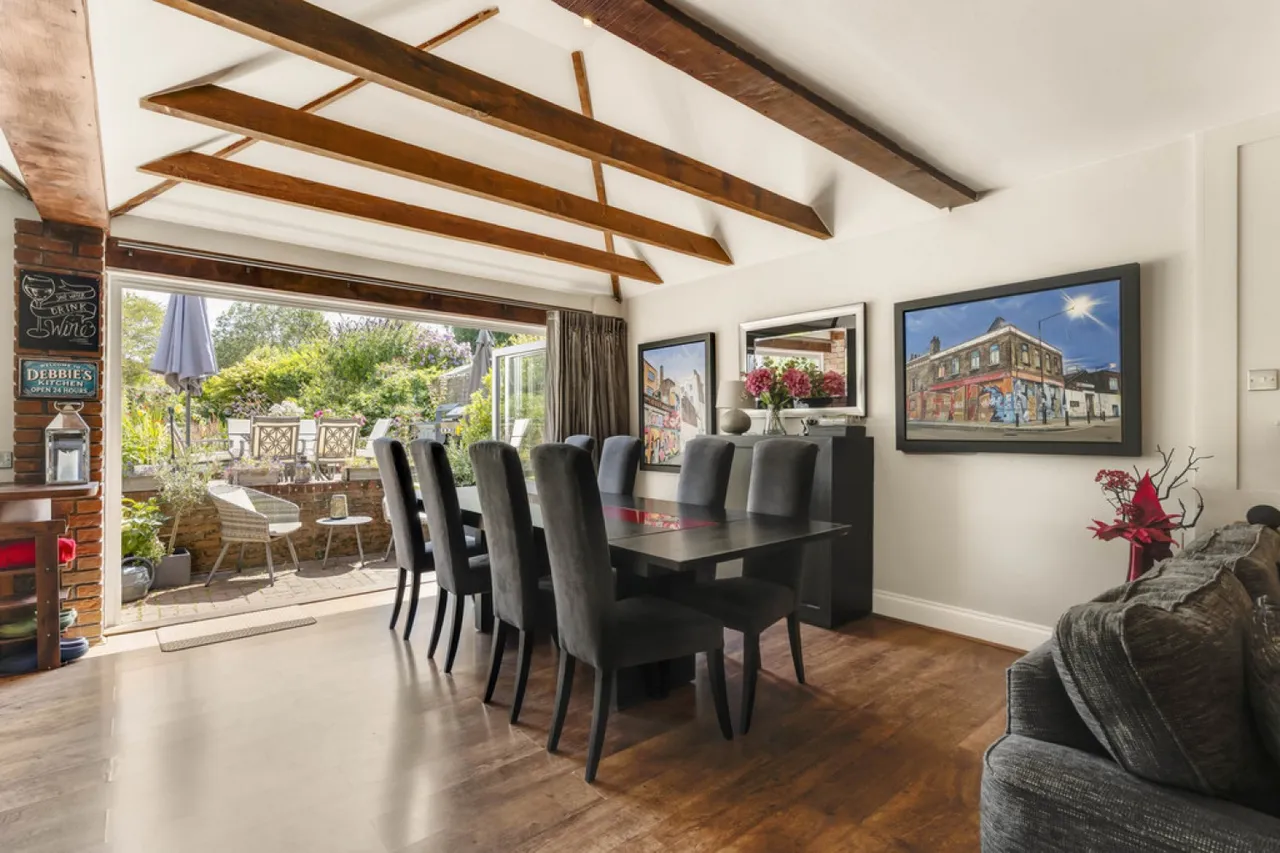 Rusper Road, Horsham, photo 9