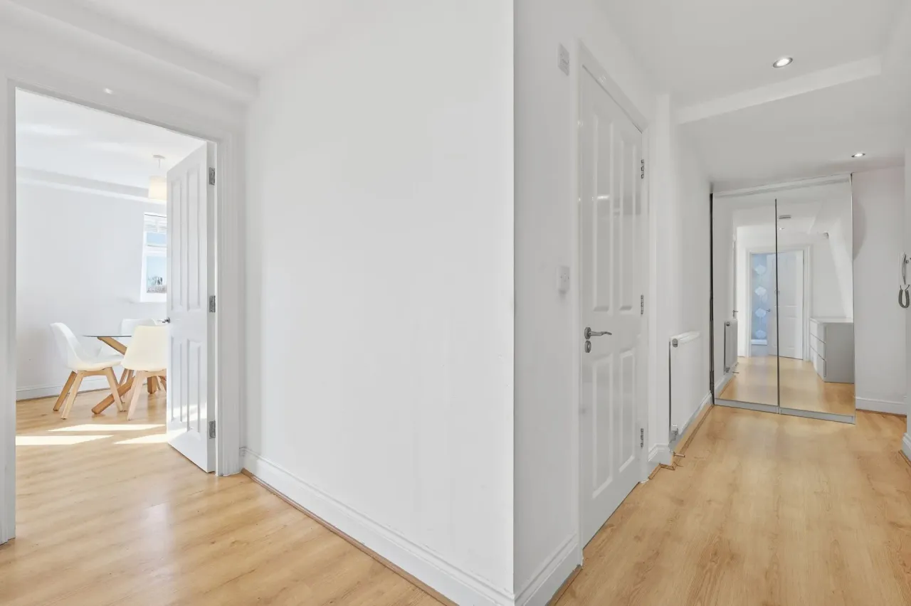 Capworth Street, Leyton, E10, photo 11