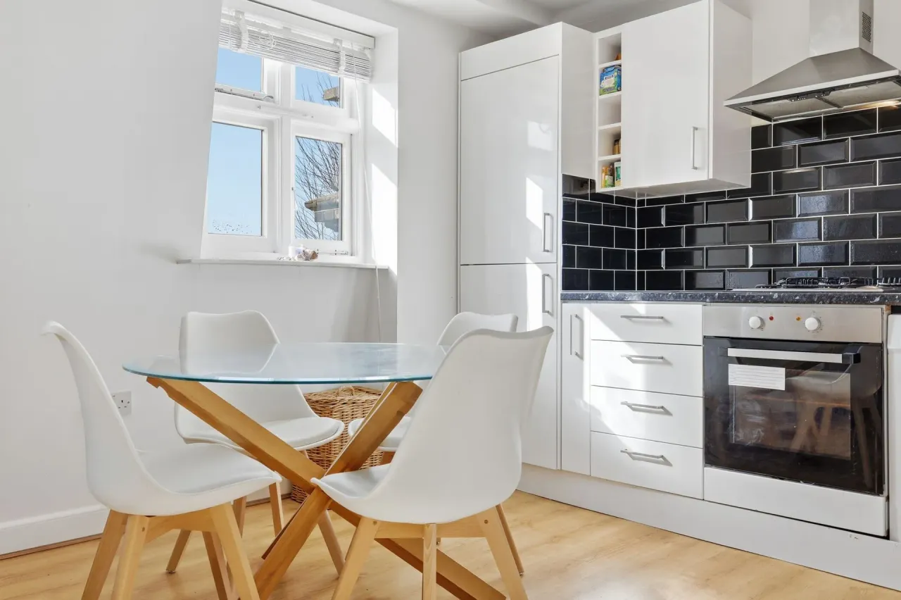 Capworth Street, Leyton, E10, photo 7