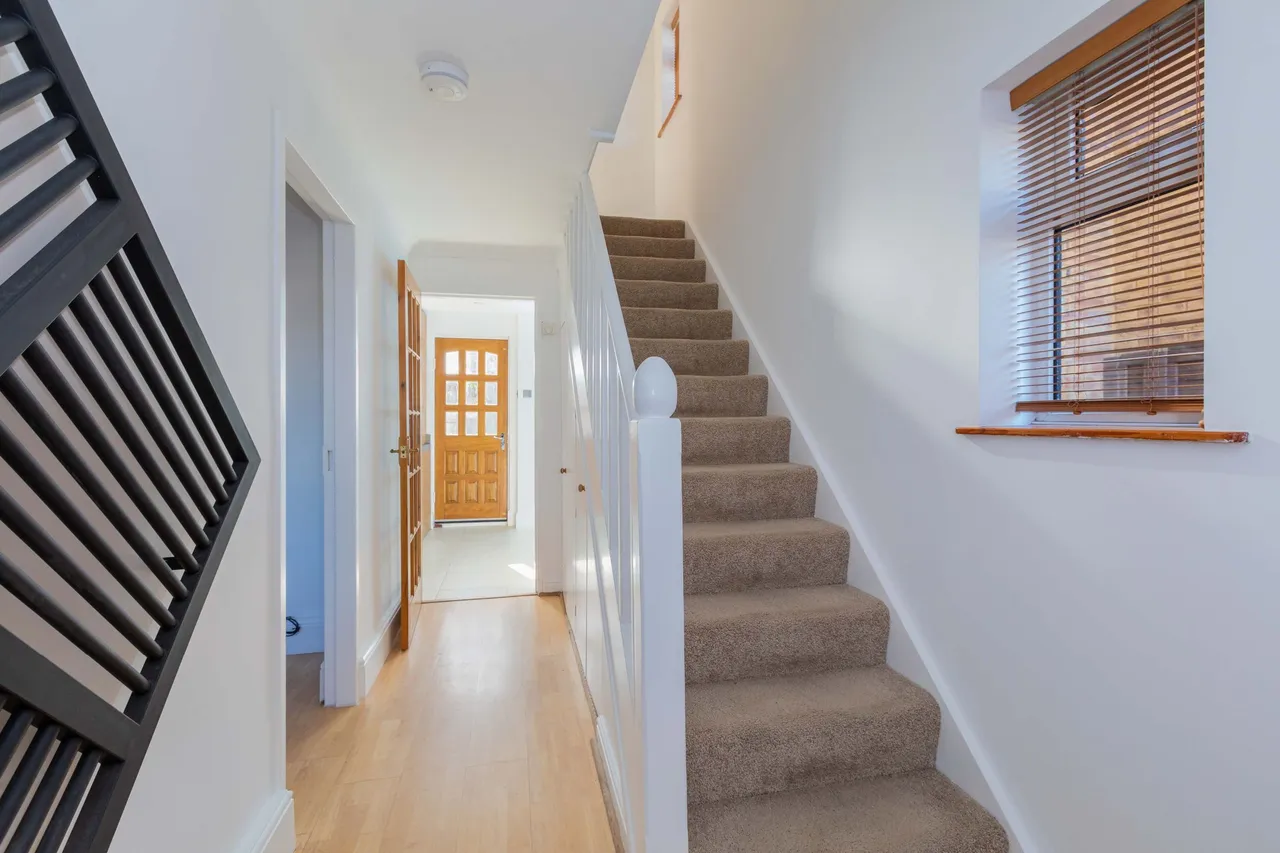 Queensway, Furze Platt, Maidenhead, Berkshire, photo 9