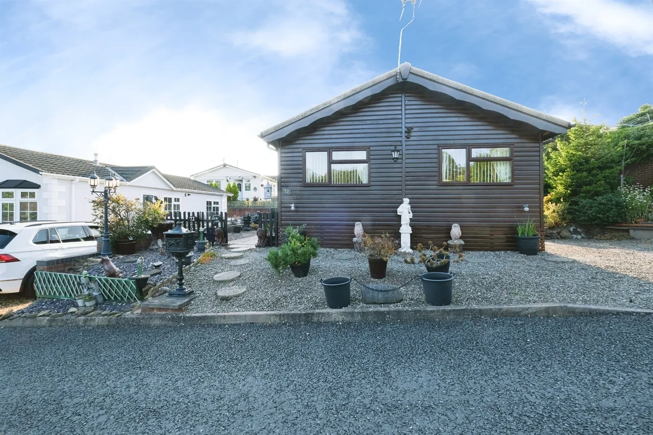 1 bed park home for sale, Dowles Road, Bewdley, DY12