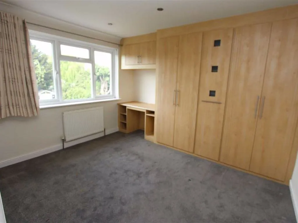 Dale View Avenue, North Chingford, London E4, photo 10