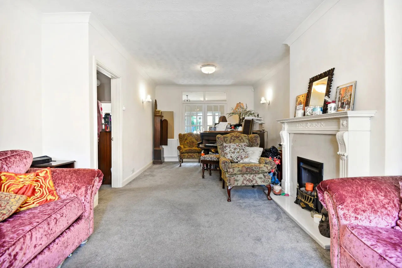 Dale View Avenue, North Chingford, London E4, photo 4