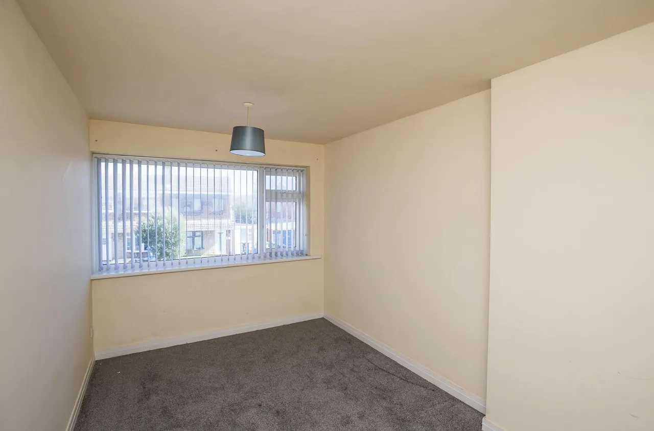 Violet Grove, Rhyl, LL18, photo 10