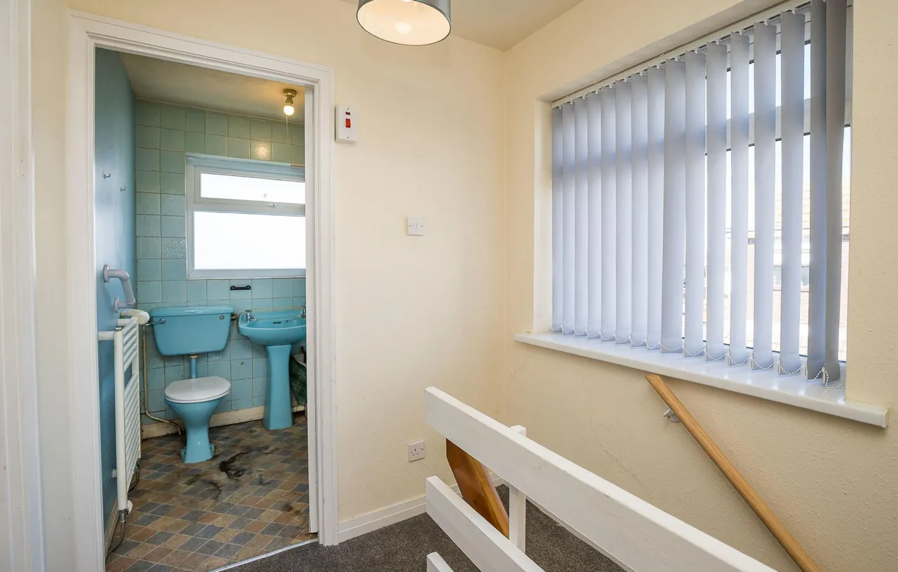 Violet Grove, Rhyl, LL18, photo 7