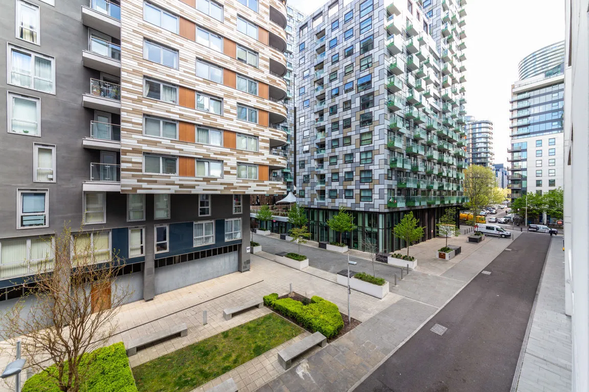 Lanterns Way, Canary Wharf, photo 12