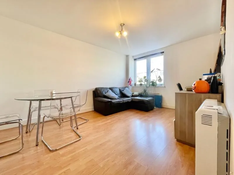Commercial Road, London E1 1NY, photo 4