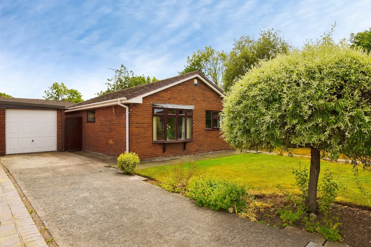 Mere Park Road, Greasby, CH49, photo 14