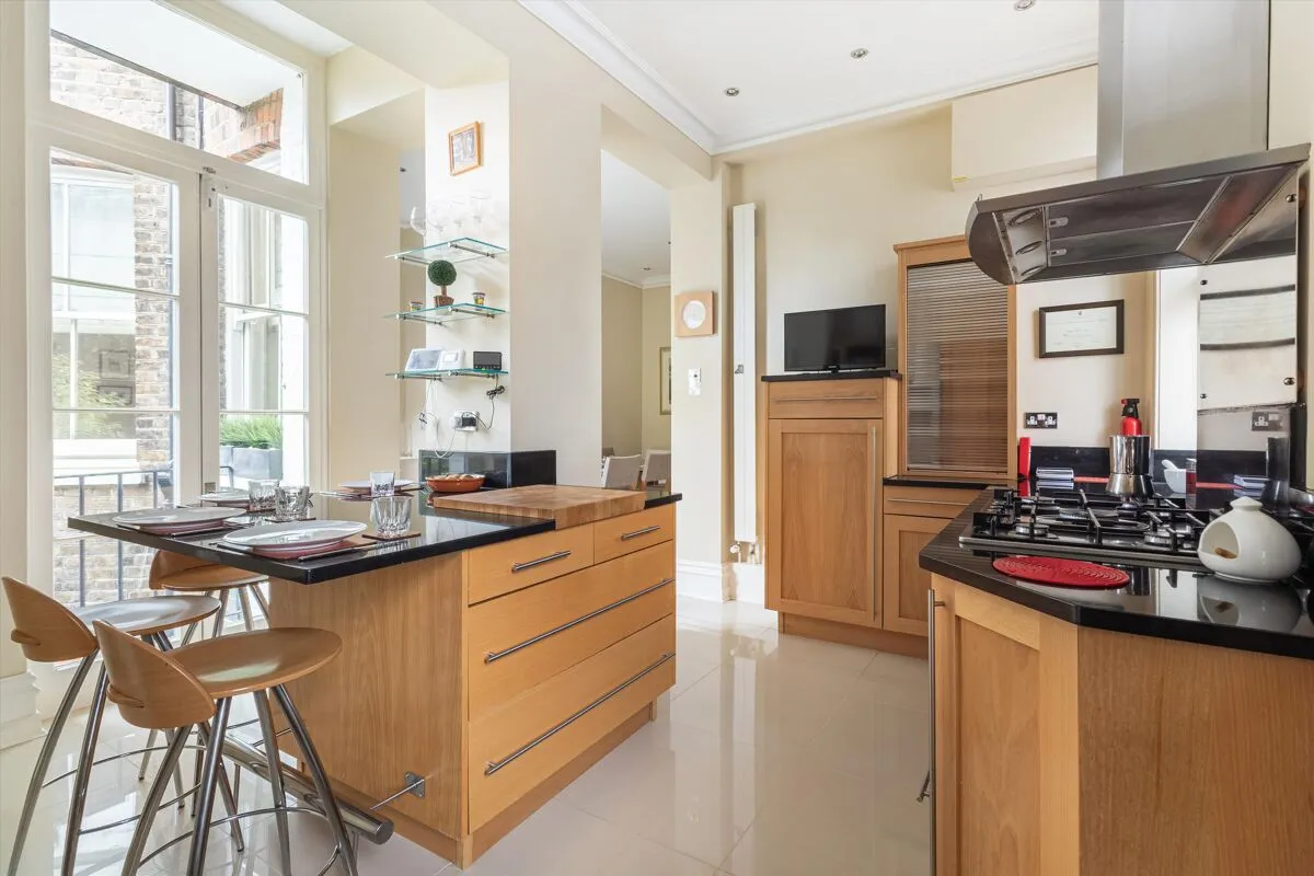 Iverna Gardens, London, W8, photo 10