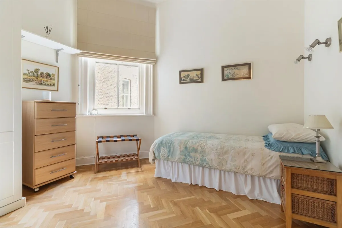 Iverna Gardens, London, W8, photo 13