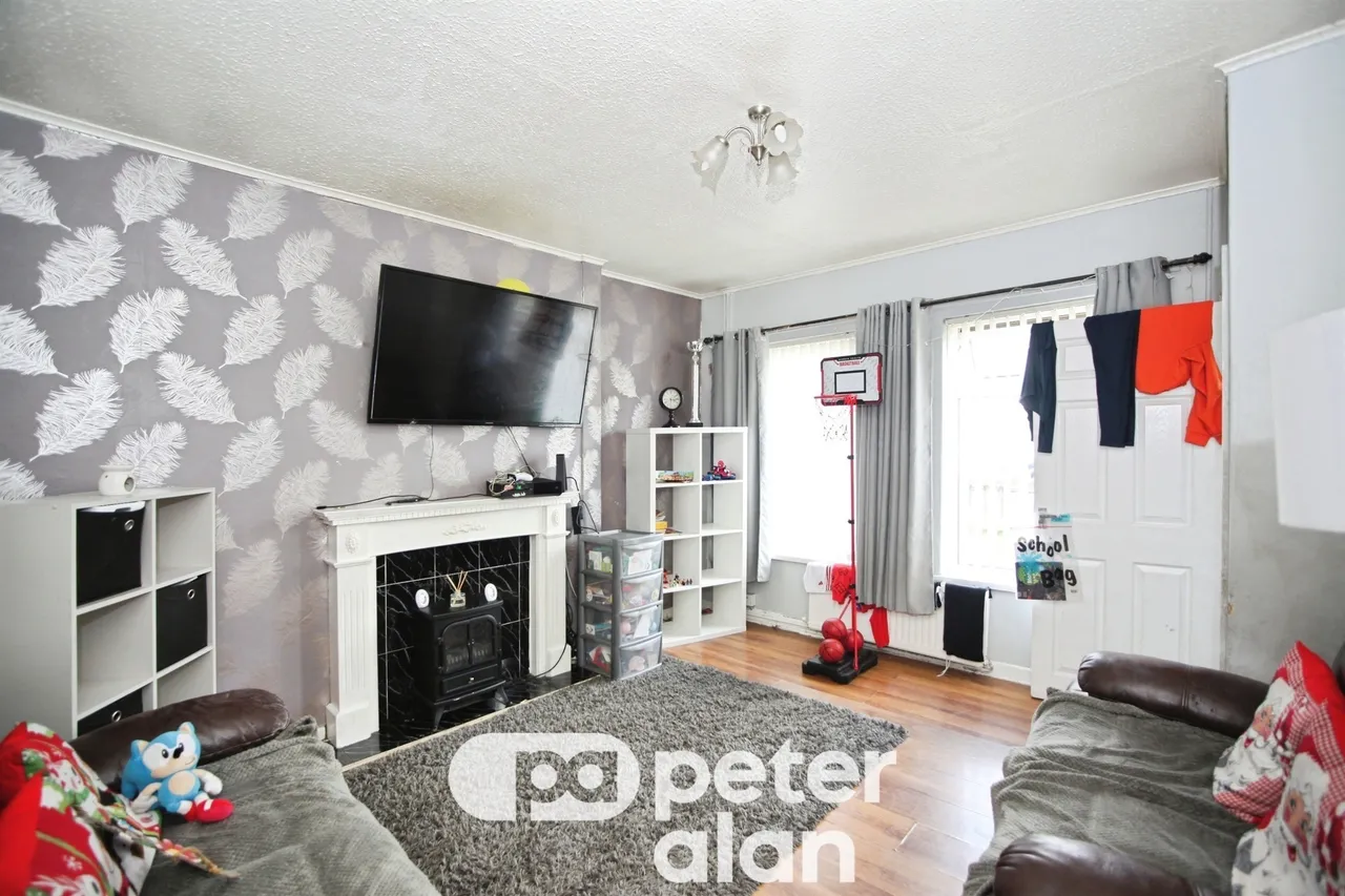 Hampden Road, Newport, NP19, photo 2