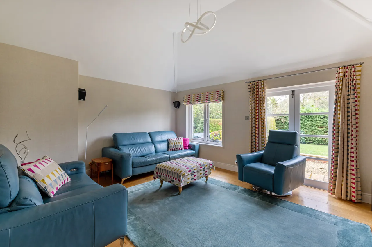 London Road, Camberley, GU15, photo 4