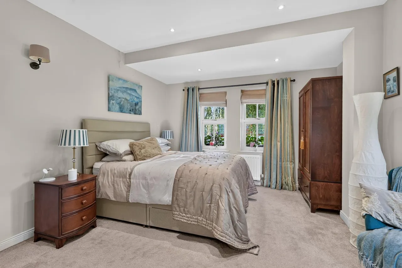 Shandon Drive, photo 28