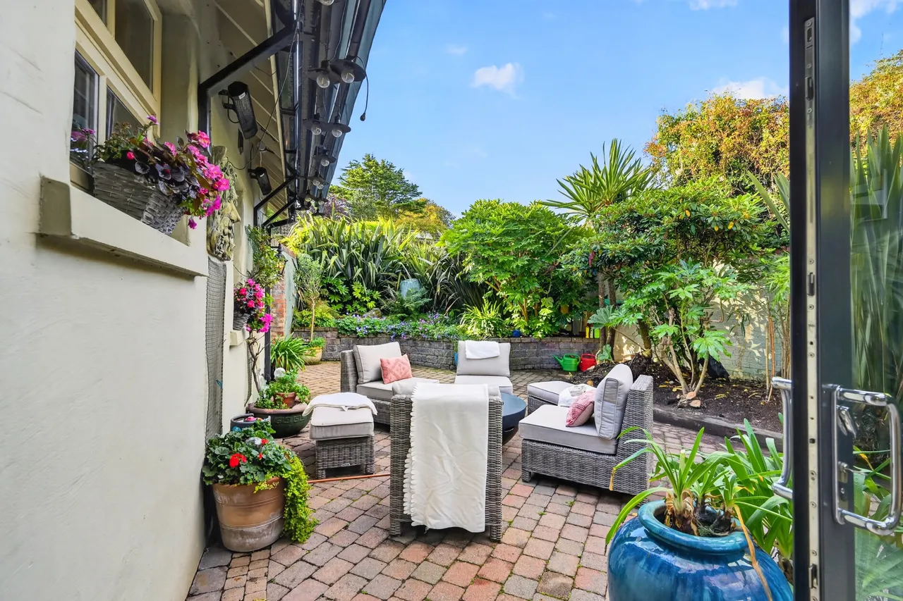 Shandon Drive, photo 25