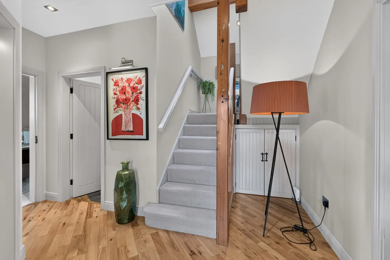 Shandon Drive, photo 6