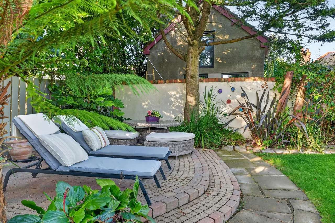 Shandon Drive, photo 47