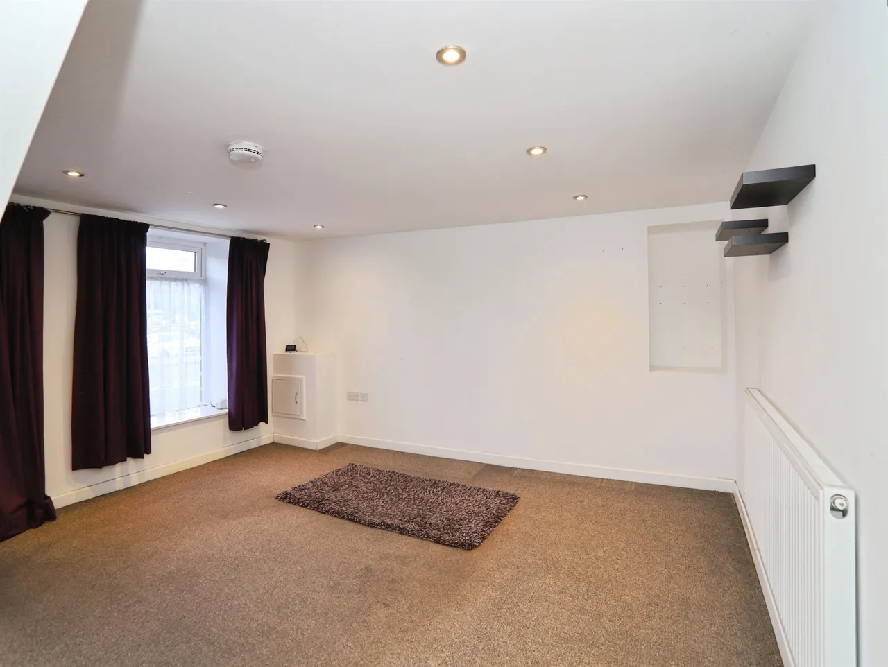 Cymmer Road, Porth, CF39, photo 17