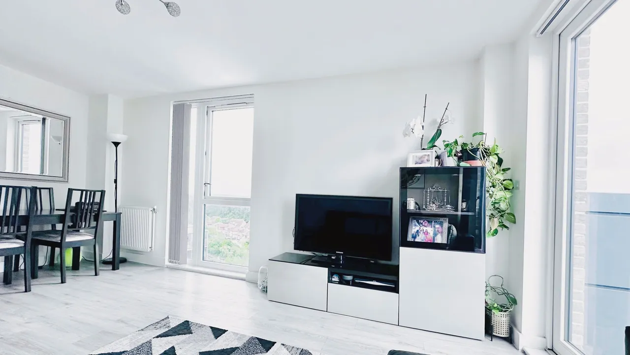 Charcot Road, Hitherwood Court, NW9, photo 3
