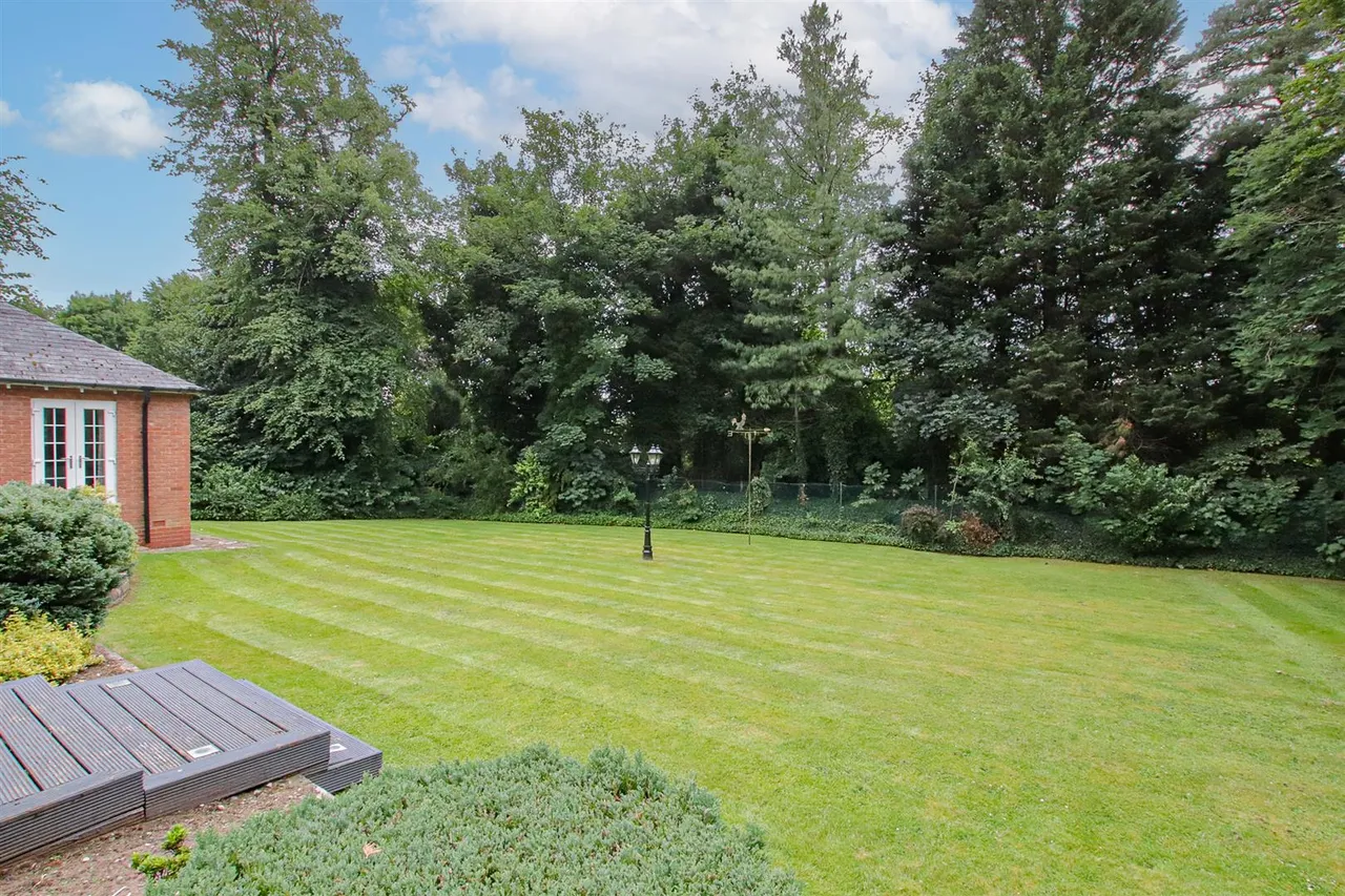 Bucklow View, Bowdon, WA14, photo 29