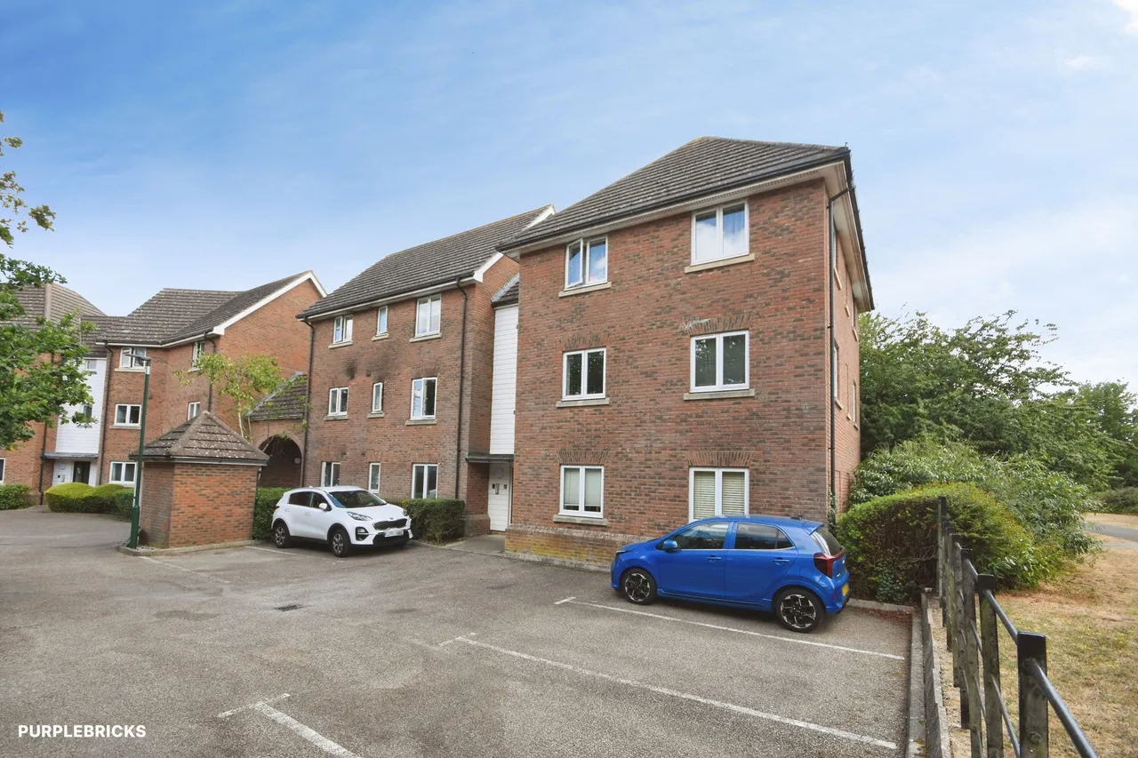 2 bed flat for sale, Millers Drive, Braintree, CM77
