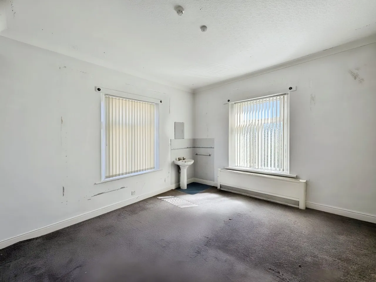 Bradford Road, Liversedge, WF15, photo 10