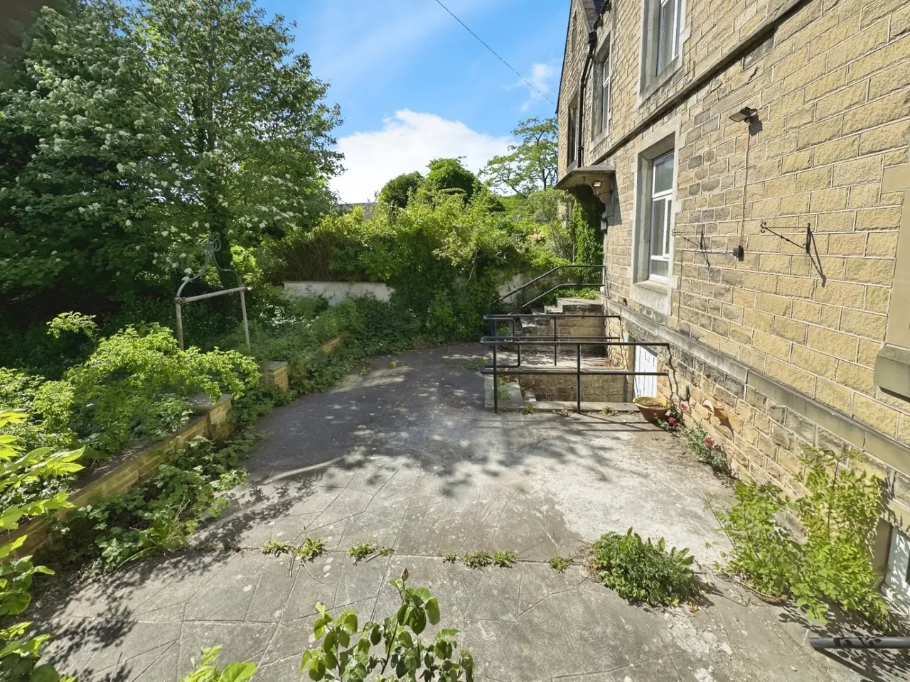 Bradford Road, Liversedge, WF15, photo 14