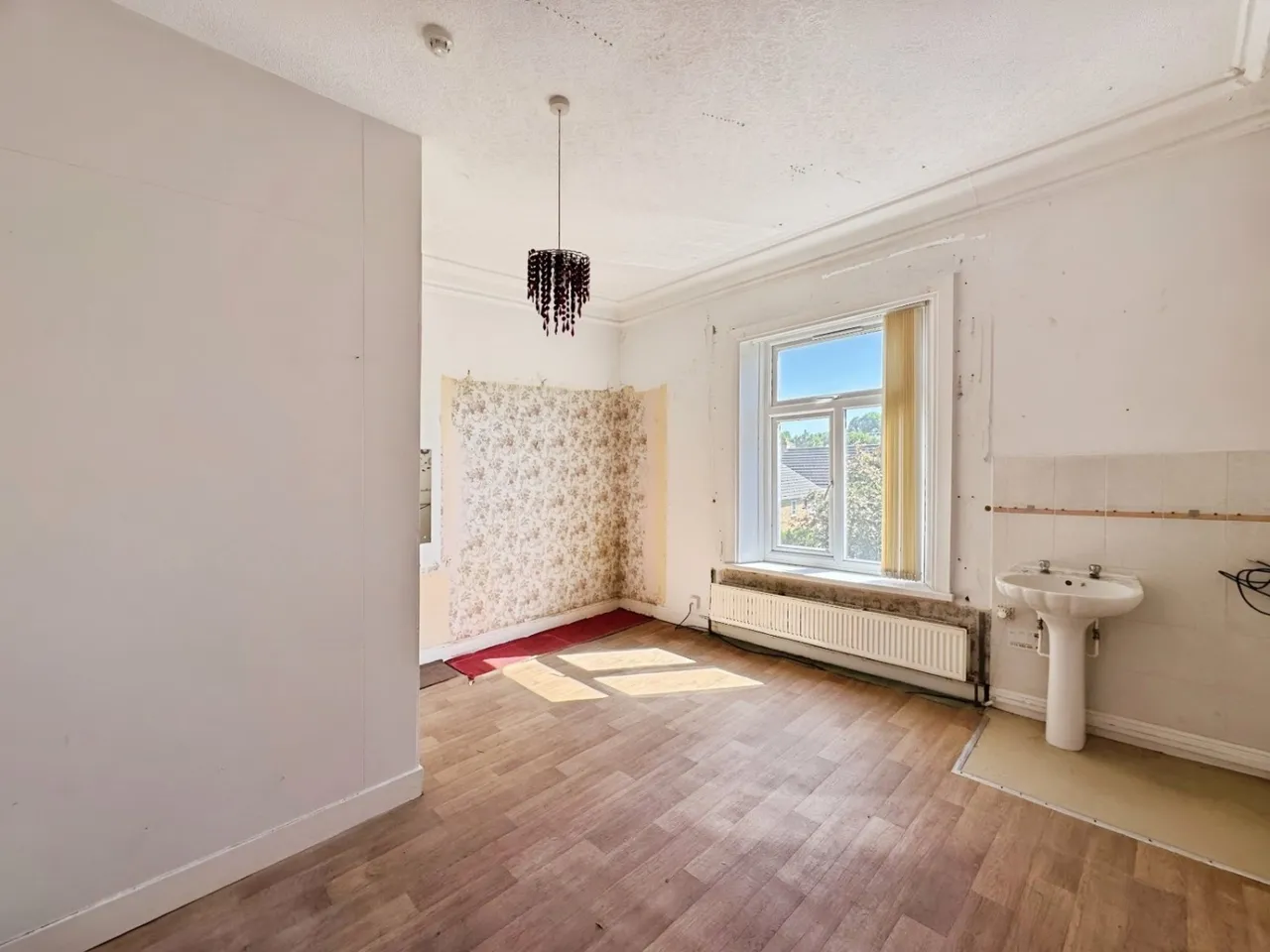 Bradford Road, Liversedge, WF15, photo 9