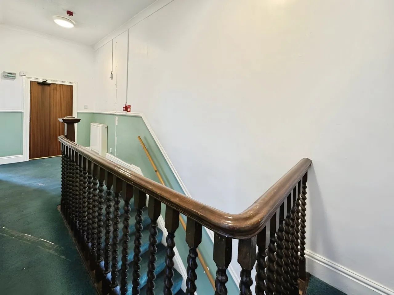 Bradford Road, Liversedge, WF15, photo 8