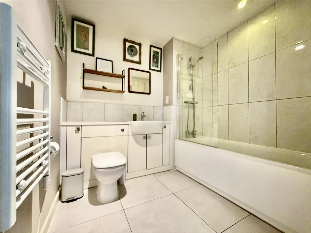 bed Apartment For SaleSalisbury Road, Southall, UB2, photo 7