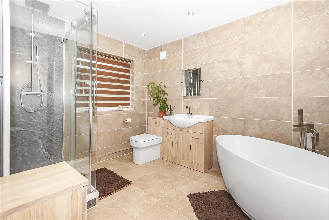 Dearden Fold, Edenfield, Ramsbottom, Bury, BL0 0LH, photo 37