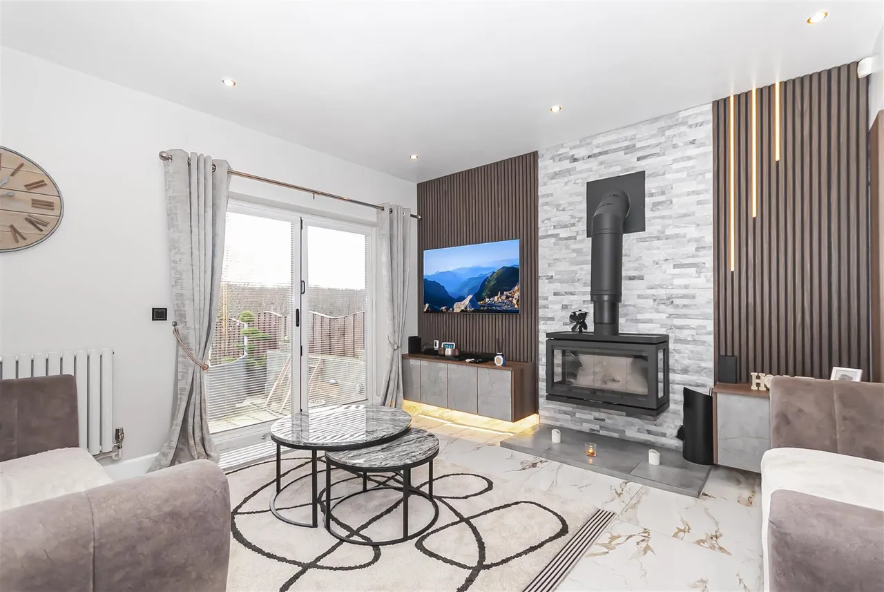 Dearden Fold, Edenfield, Ramsbottom, Bury, BL0 0LH, photo 11