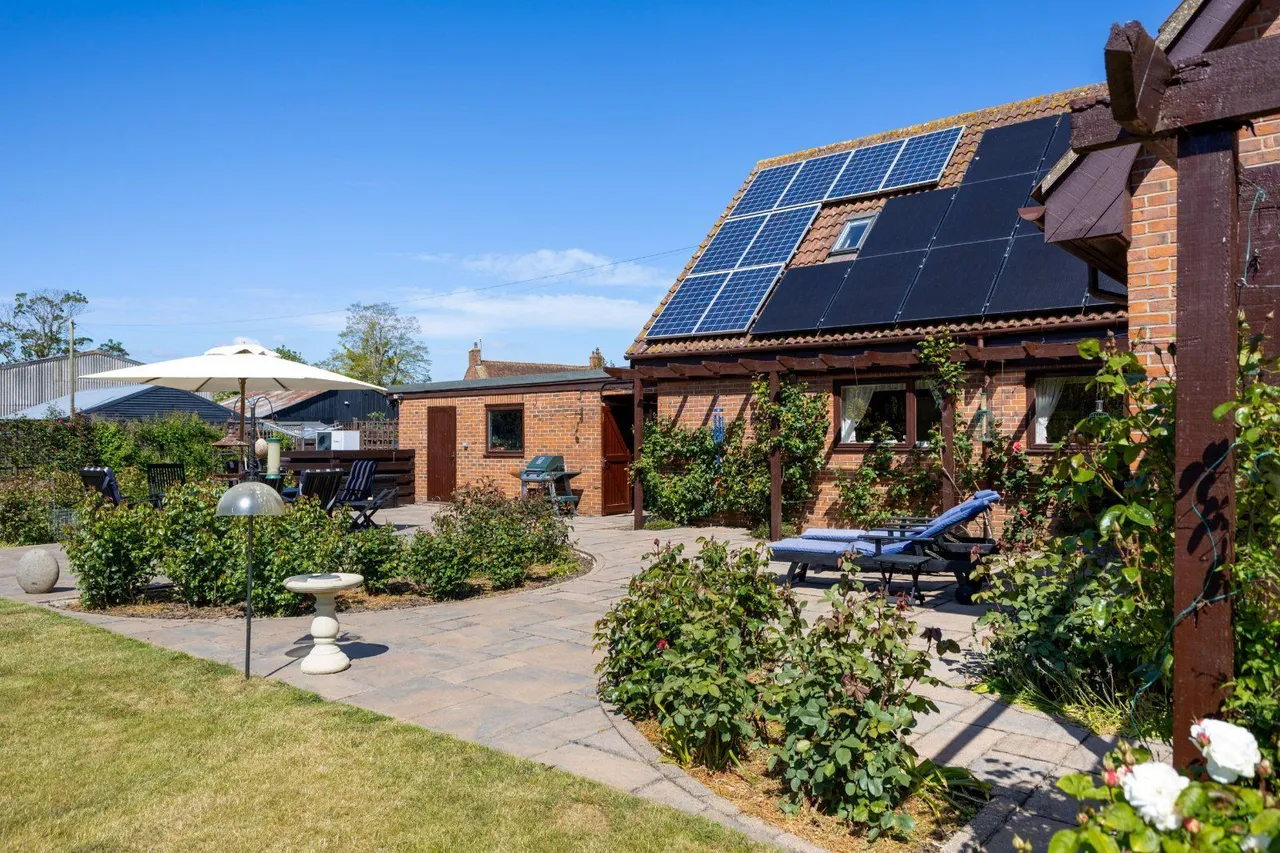 Crow Lane, Tendring, Clacton-on-Sea, Essex, CO16 9AP, photo 5