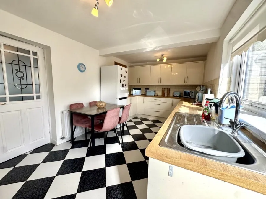 Russell Street, Dowlais, CF48, photo 6