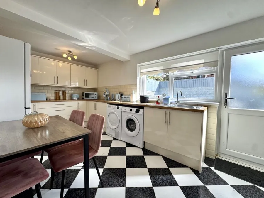 Russell Street, Dowlais, CF48, photo 7
