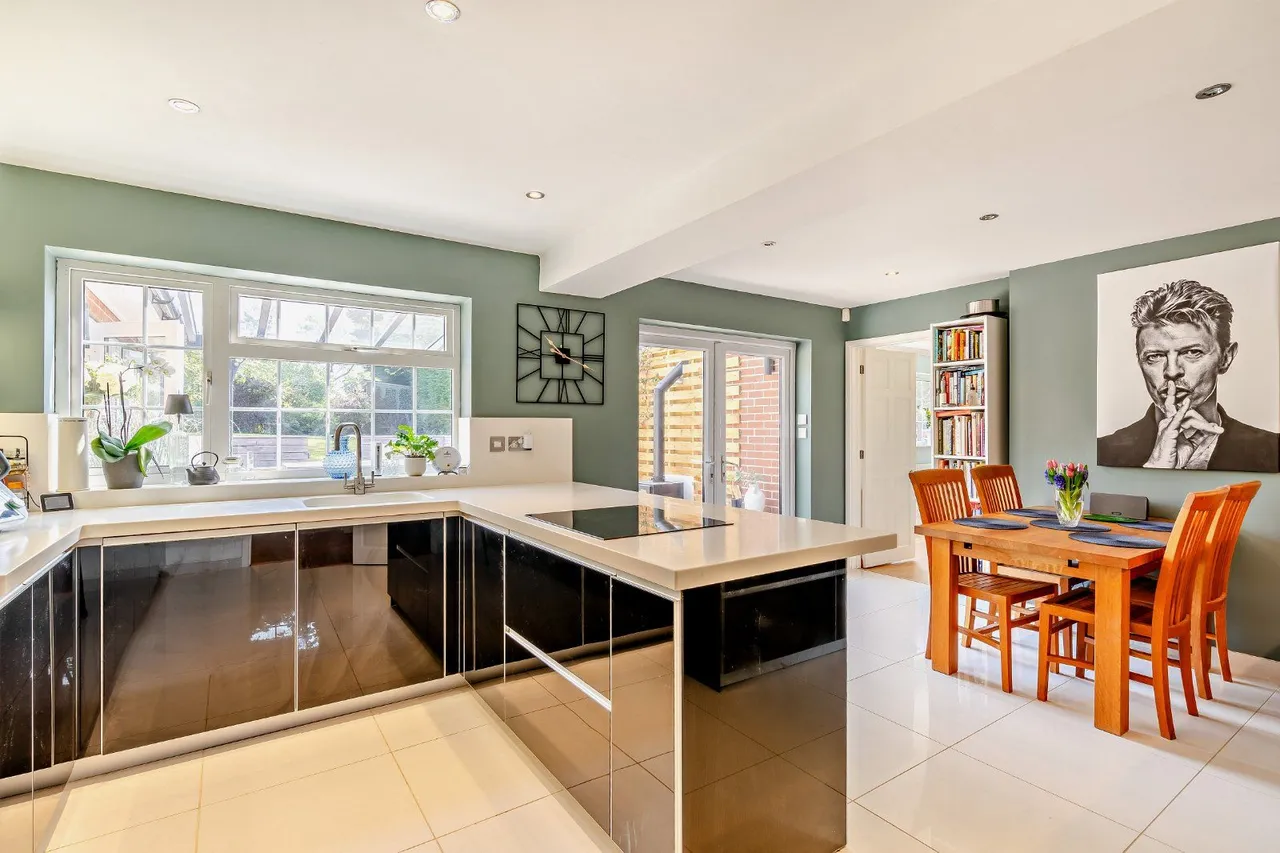 Beckfords, Upper Basildon, Reading, RG8 8PB, photo 7