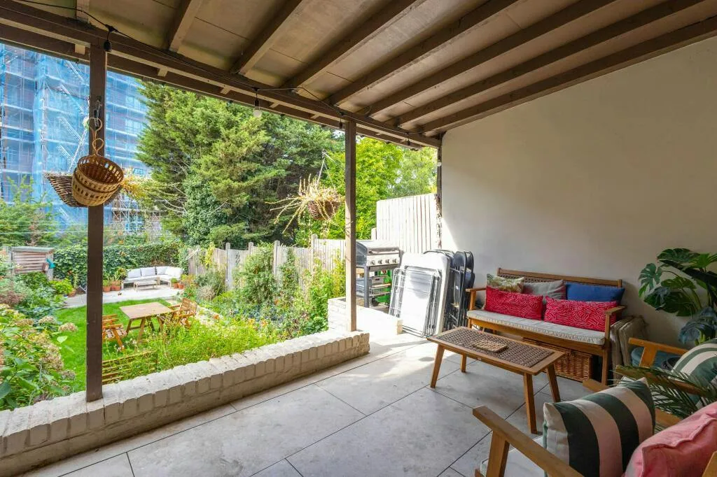 Hale End Road, London, E17, photo 15